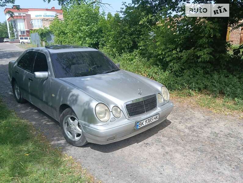1997 mercedes-benz e 200