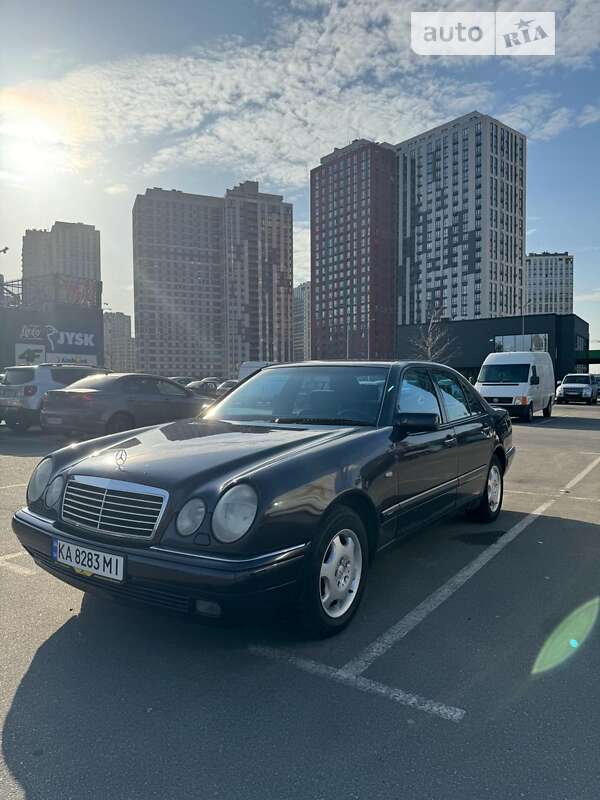 1997 mercedes-benz 210