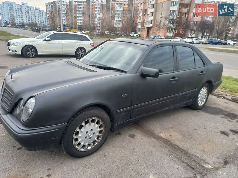 1998 mercedes-benz e 240
