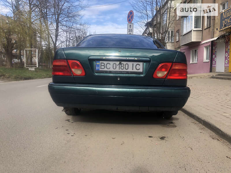 1999 mercedes-benz e 200