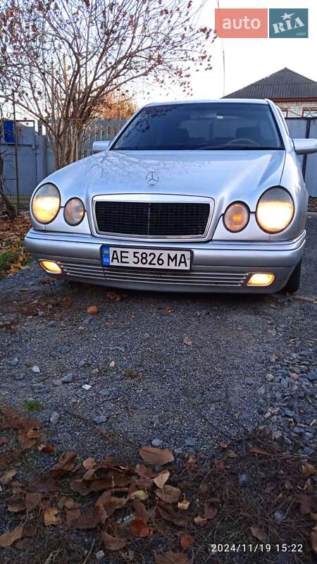 1999 mercedes-benz 200 e