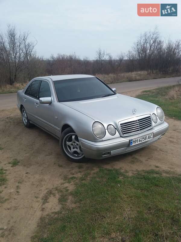 1999 mercedes-benz e-class