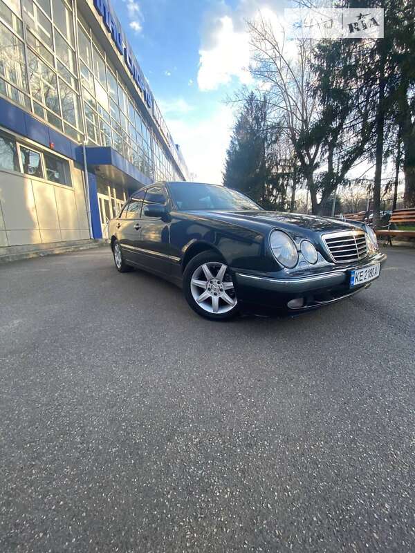 2000 mercedes-benz e-class