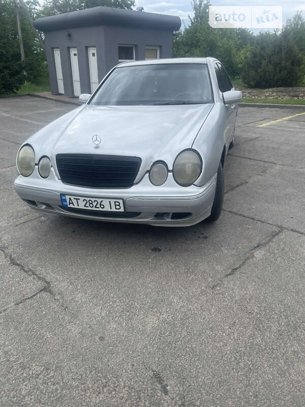 2000 mercedes-benz e 200
