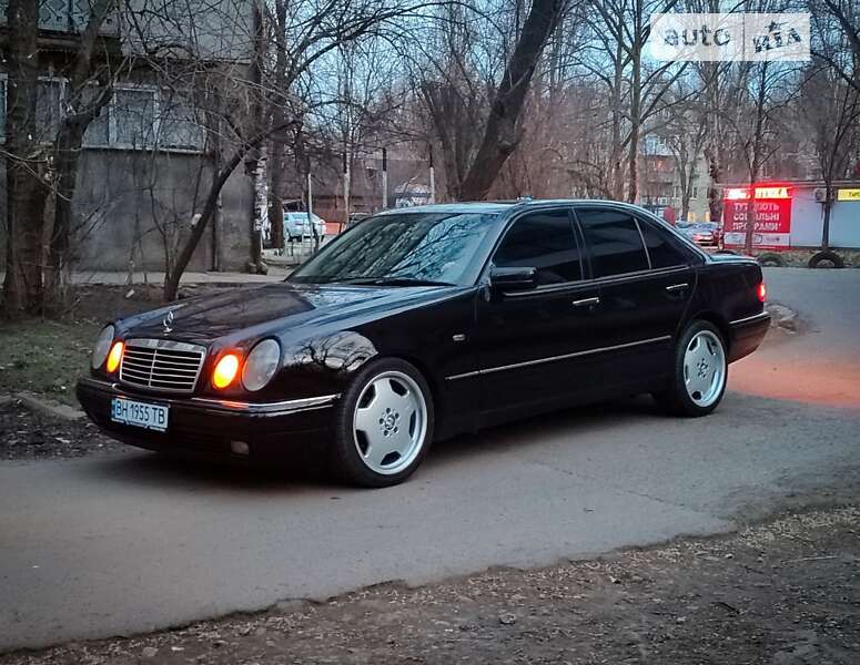 1999 mercedes-benz e 200