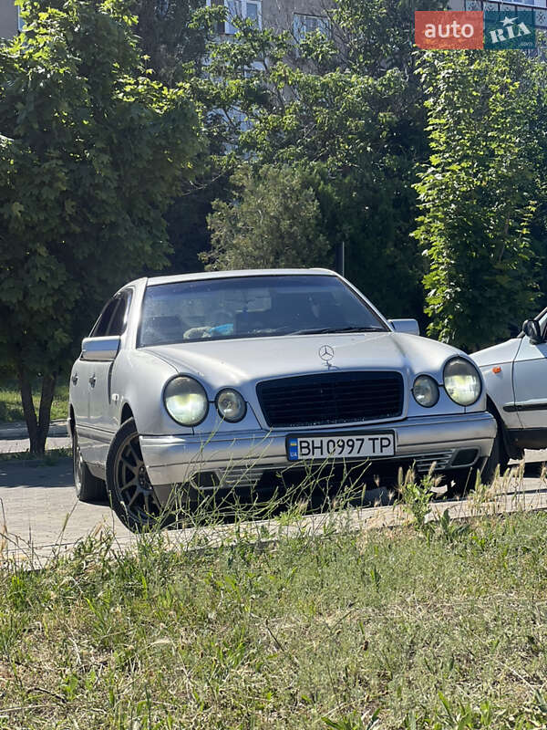 1996 mercedes-benz 230