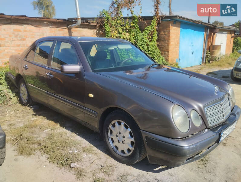 1995 mercedes-benz e 230