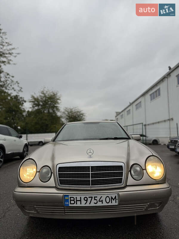 1996 mercedes-benz 230