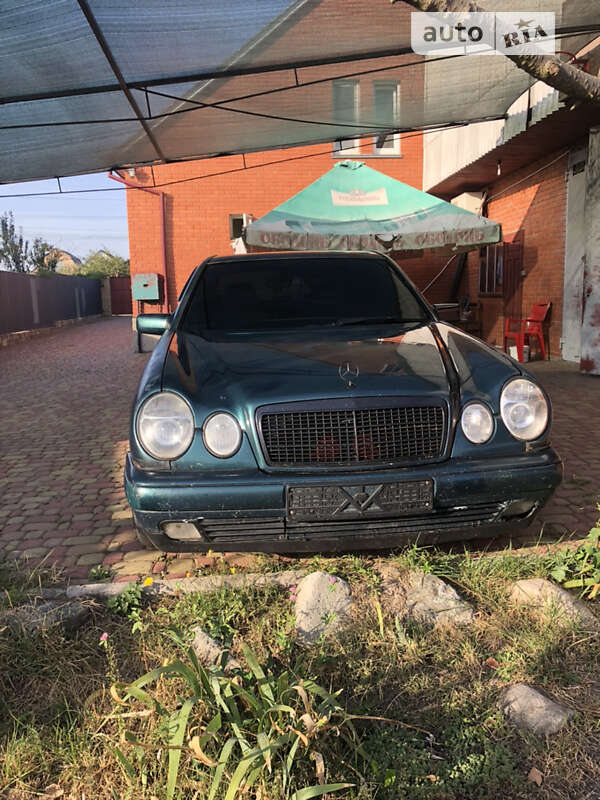 1996 mercedes-benz 230 e