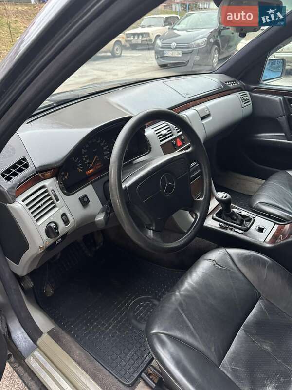 1996 mercedes-benz e-class