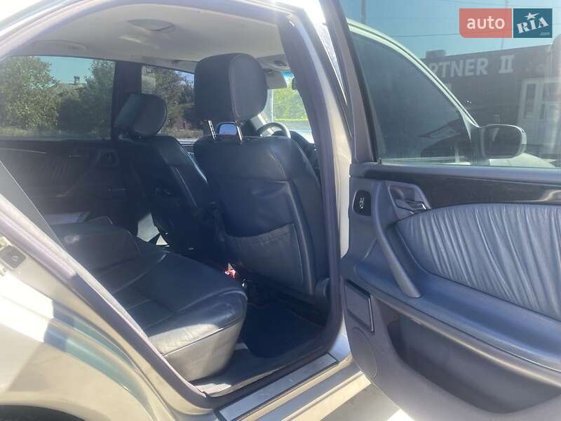 2000 mercedes-benz e 200 k