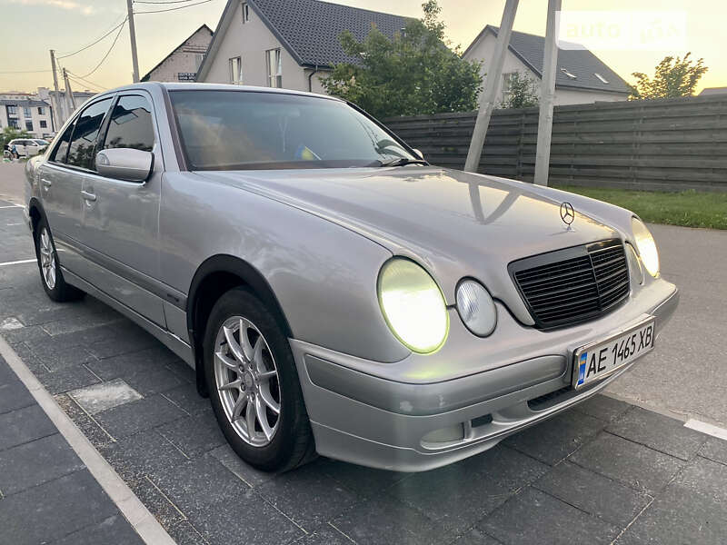 2000 mercedes-benz 200 e