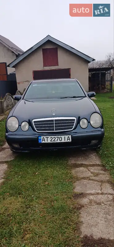 2000 mercedes-benz 210