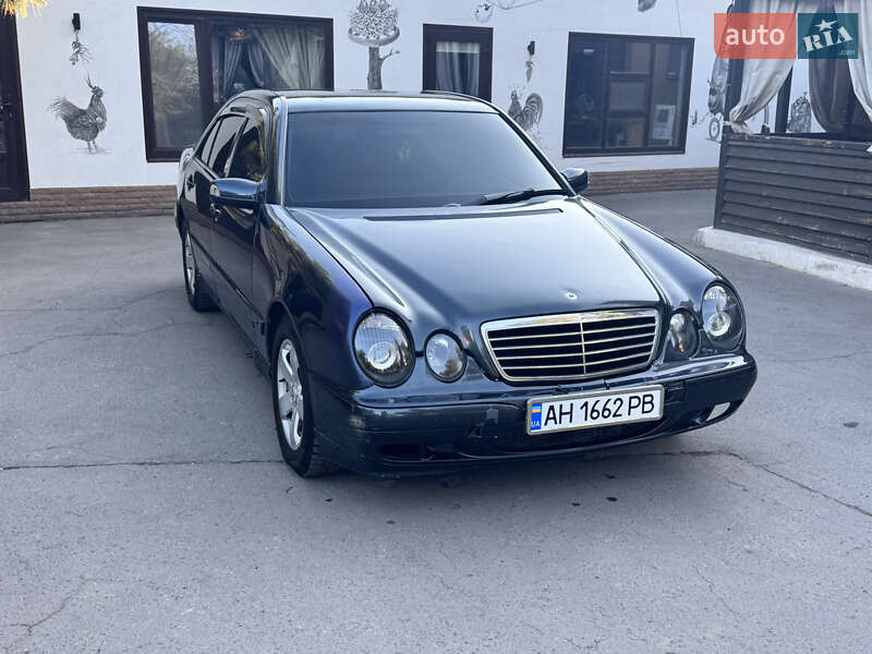 2000 mercedes-benz e 200