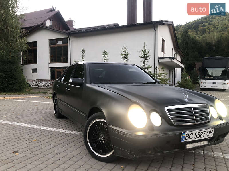 2000 mercedes-benz e 200