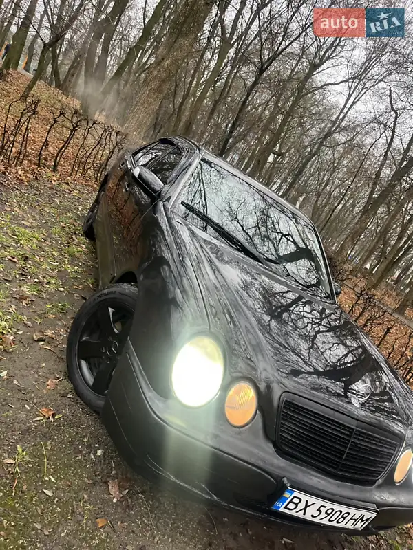2001 mercedes-benz e 200