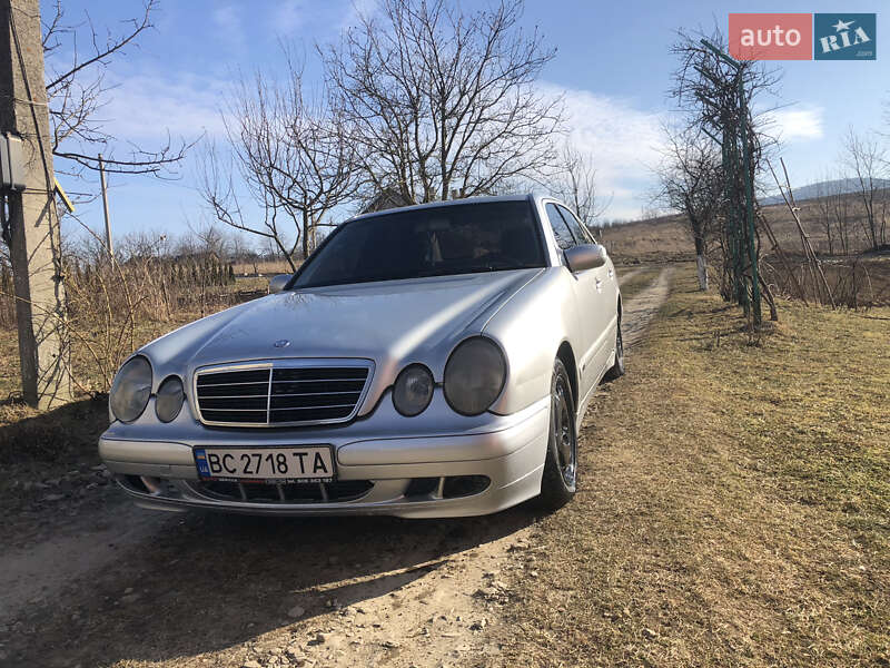 2001 mercedes-benz e 200