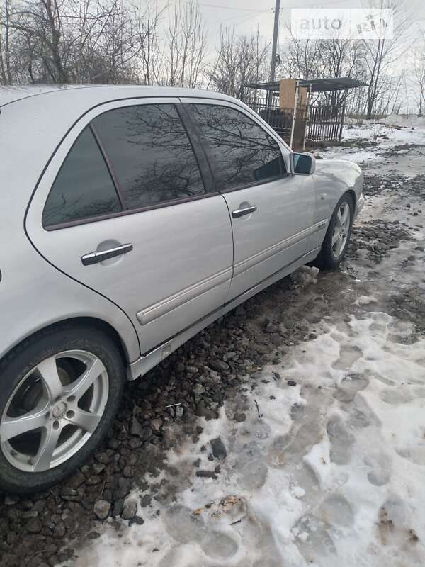 1997 mercedes-benz e 240