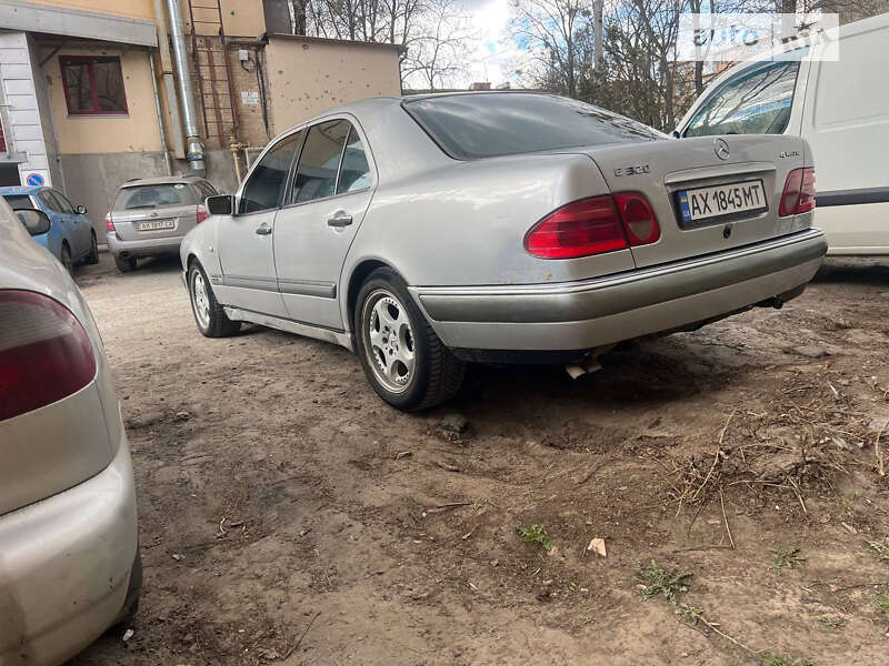 1999 mercedes-benz e 280