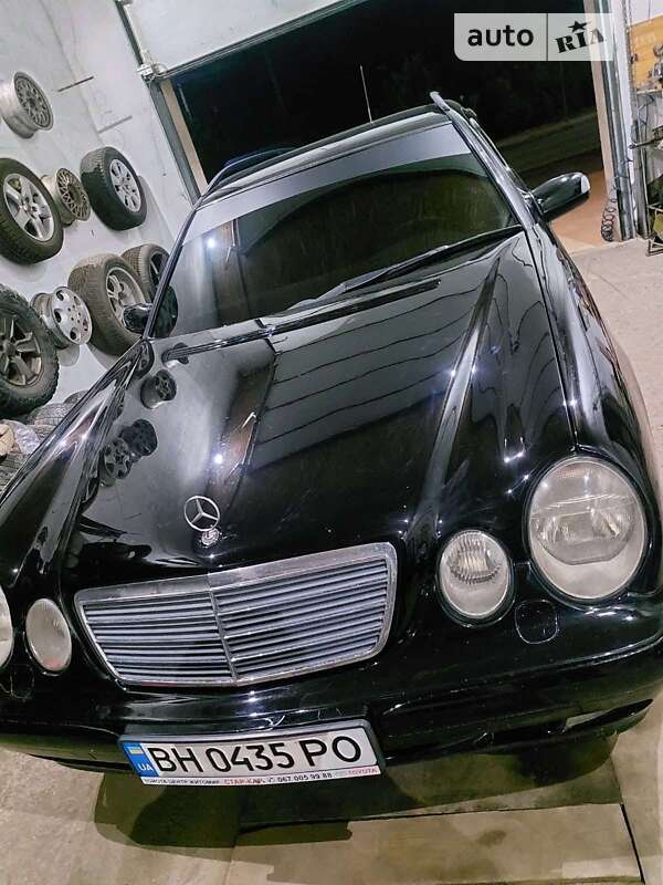 1999 mercedes-benz e 220