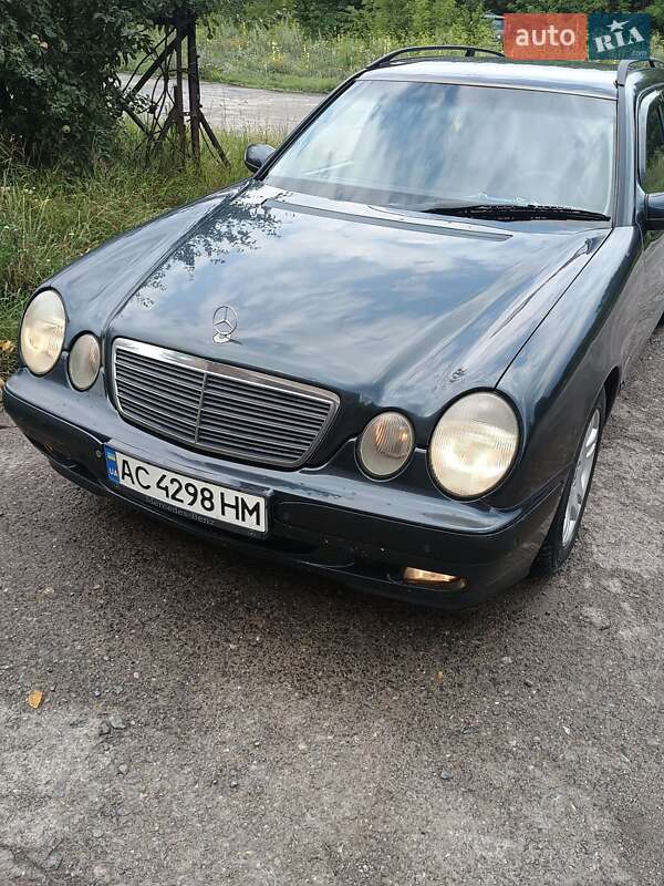2001 mercedes-benz e 220