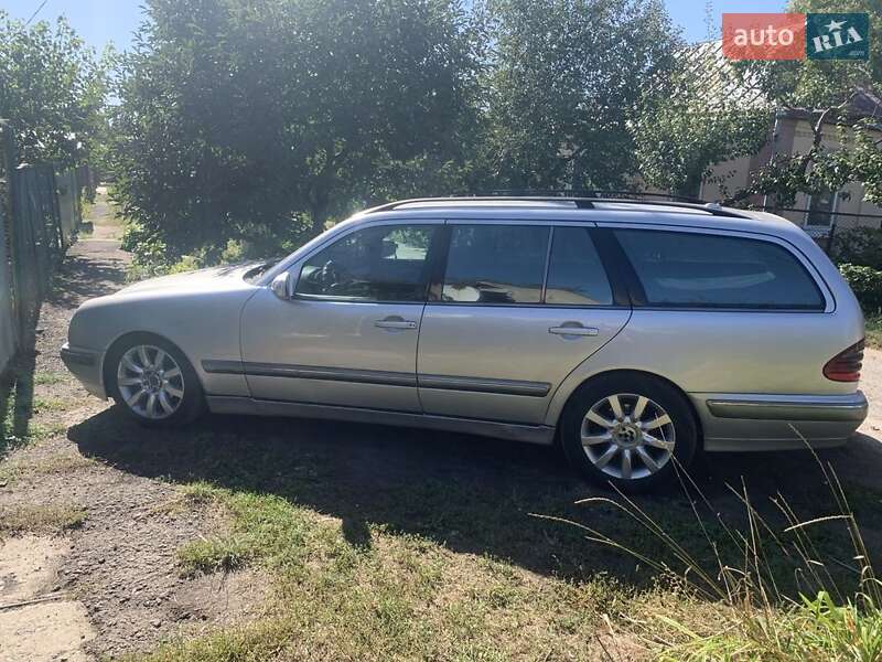 2001 mercedes-benz 210d