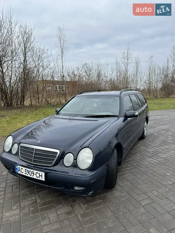 2001 mercedes-benz e 220