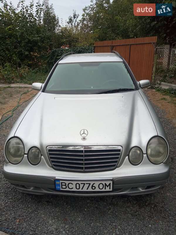 2002 mercedes-benz e 220