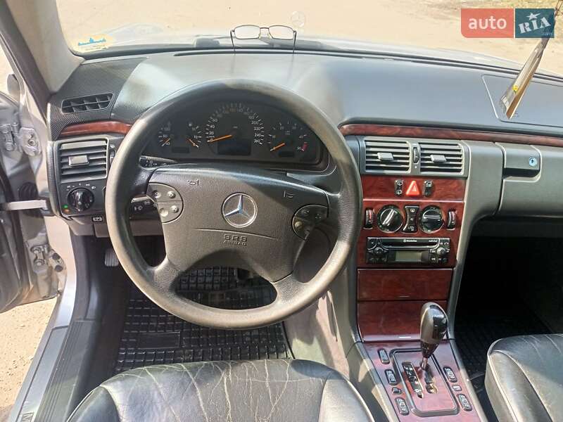 2001 mercedes-benz e 220 cdi