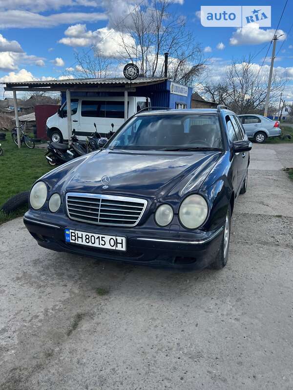 2001 mercedes-benz 210
