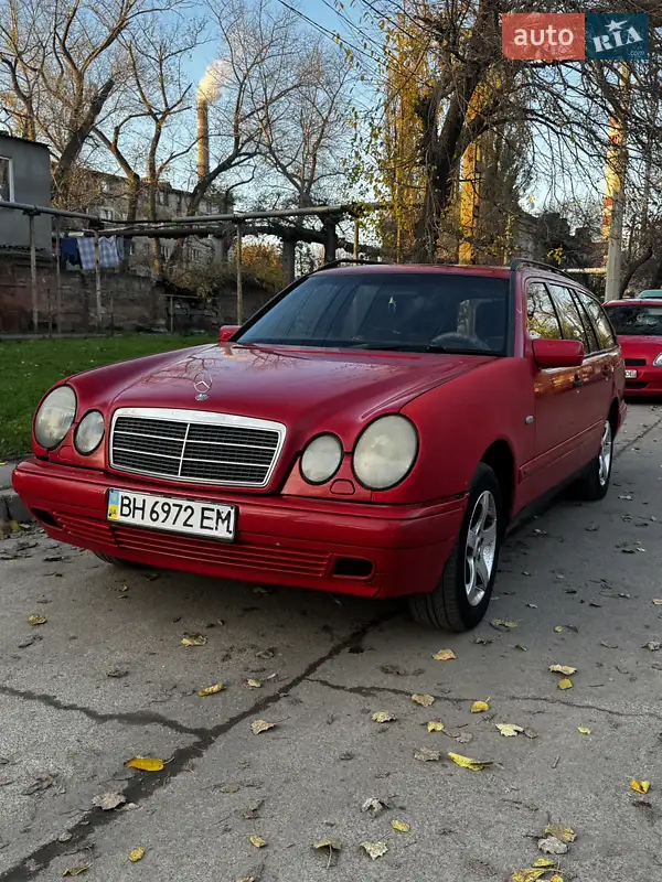 1997 mercedes-benz 210