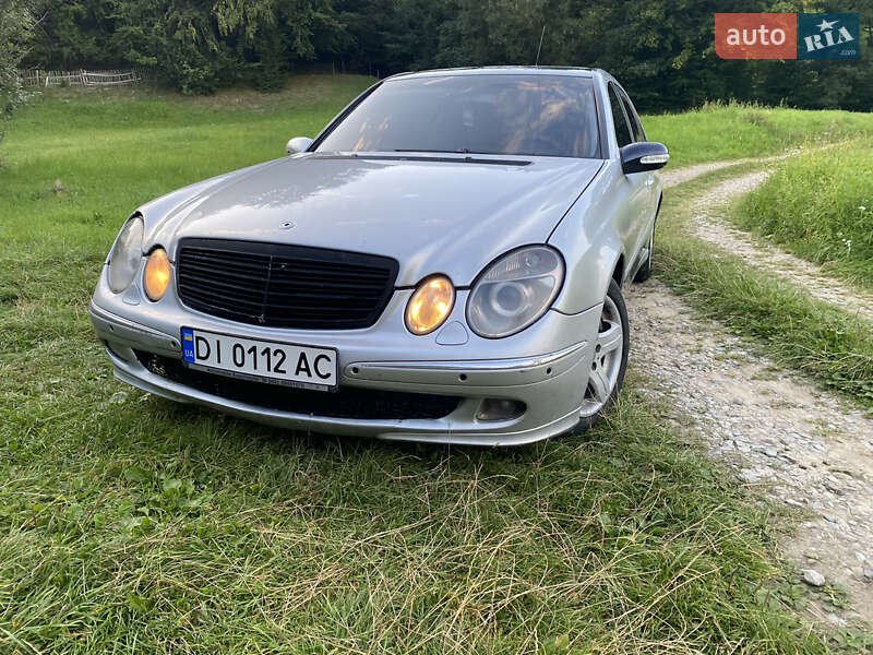 2002 mercedes-benz e 200