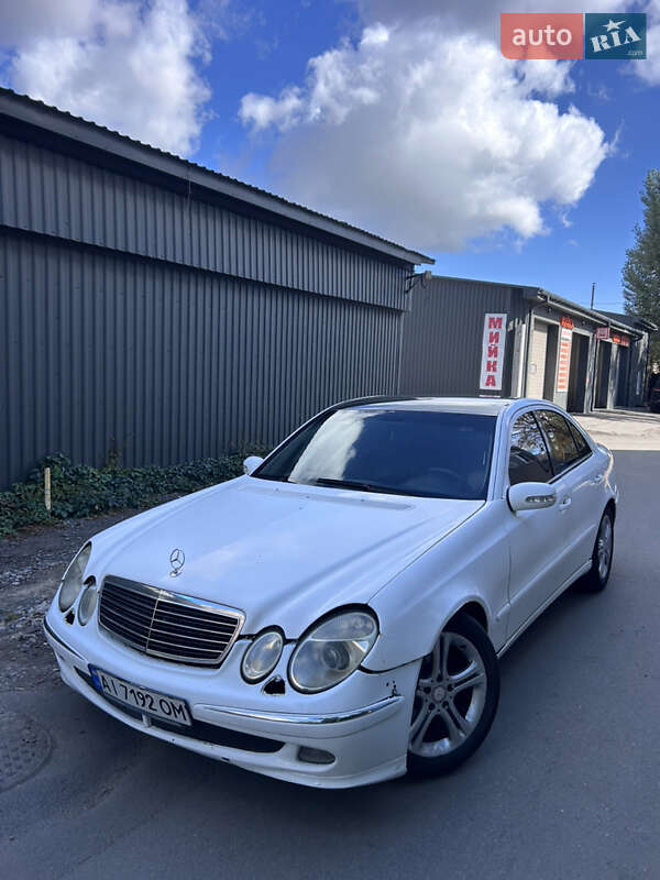 2003 mercedes-benz e 200