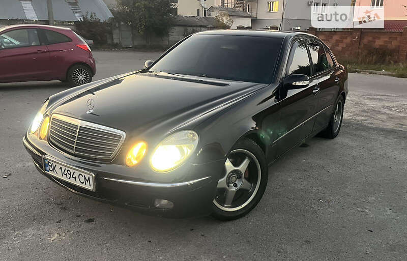 2002 mercedes-benz e 200