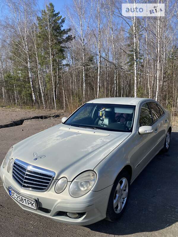 2003 mercedes-benz e 200
