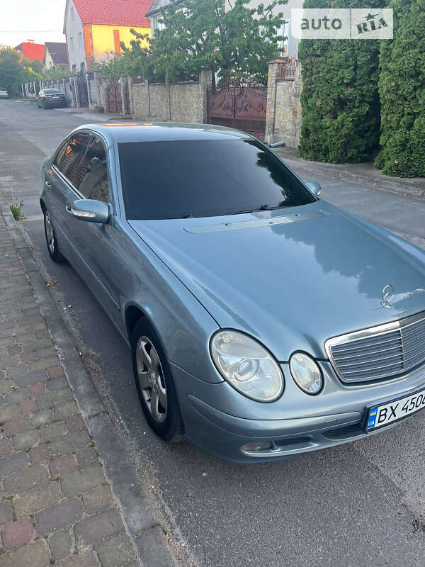 2004 mercedes-benz e 220
