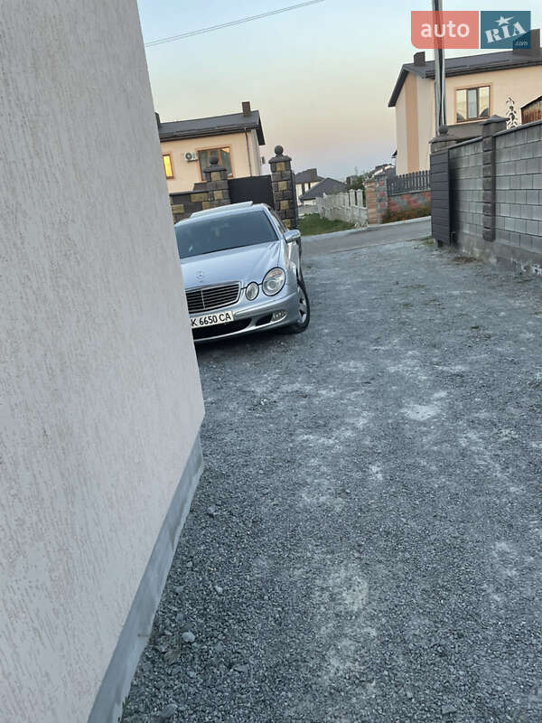 2004 mercedes-benz e-200-cdi