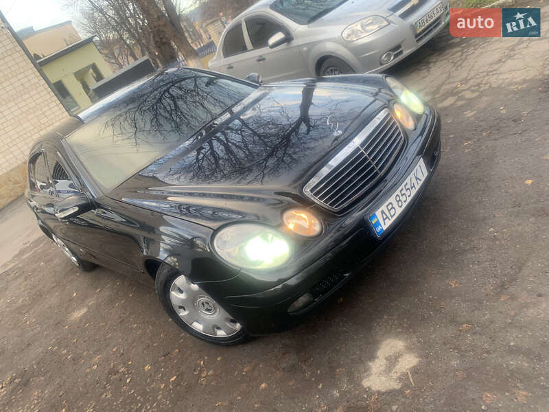 2004 mercedes-benz e 200