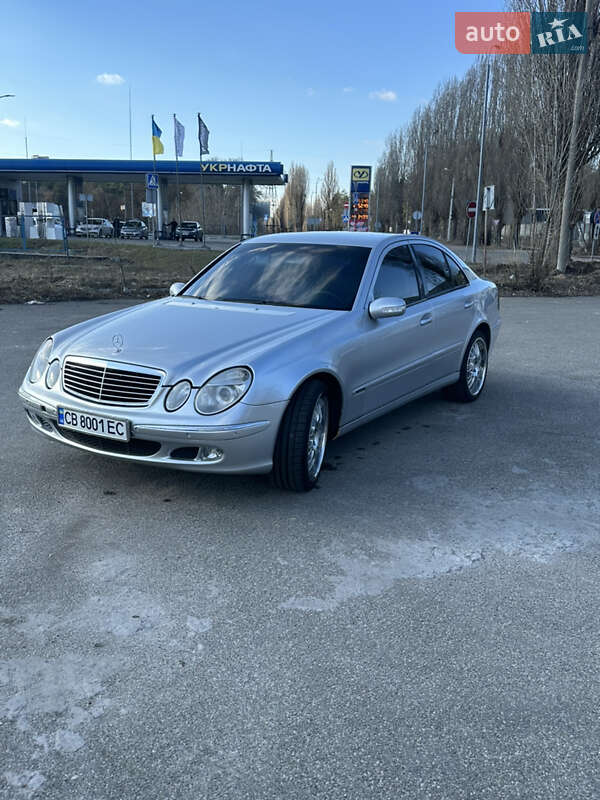 2004 mercedes-benz e 200