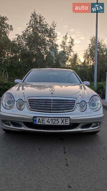 2005 mercedes-benz e 200
