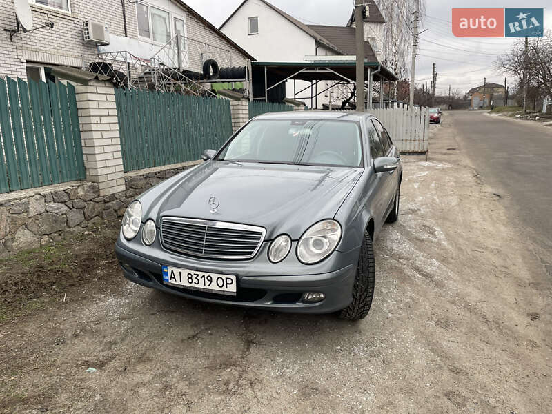 2005 mercedes-benz e 200