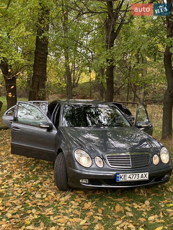 2006 mercedes-benz e-200