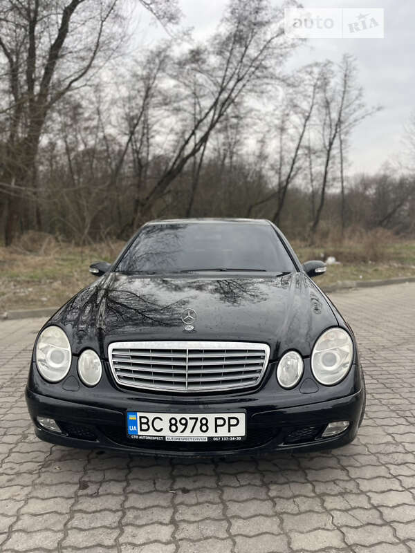 2002 mercedes-benz e 220