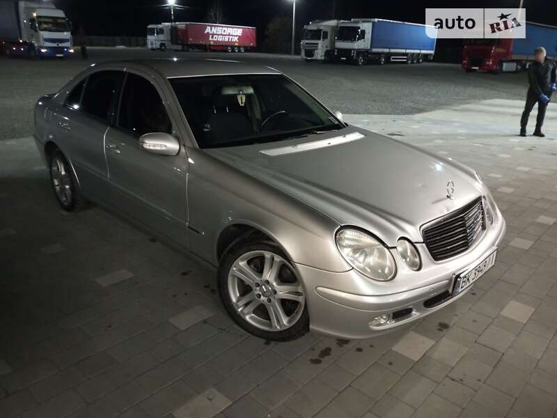 2002 mercedes-benz e 220