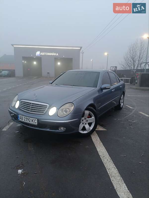 2002 mercedes-benz e 220