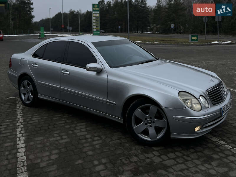 2002 mercedes-benz e 220