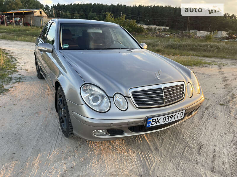 2003 mercedes-benz e 220