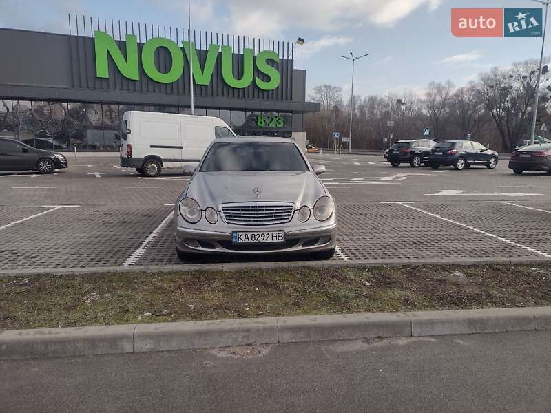 2004 mercedes-benz e 220