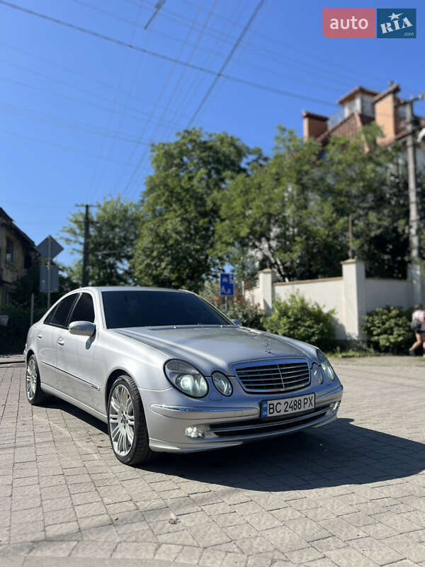 2004 mercedes-benz e 220
