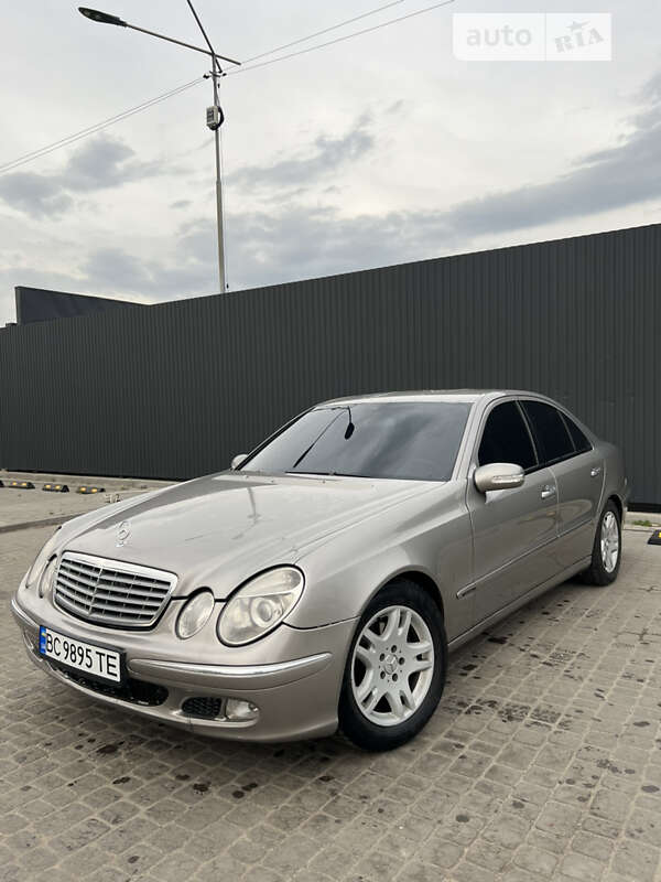 2004 mercedes-benz e 220